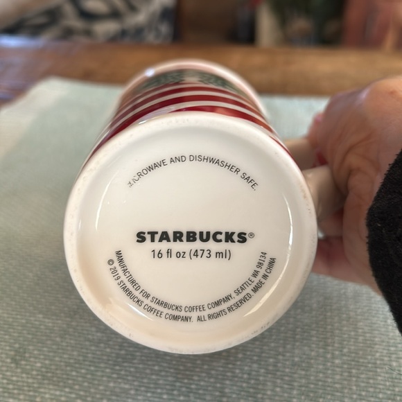 Christmas Starbucks mug - Picture 5 of 5